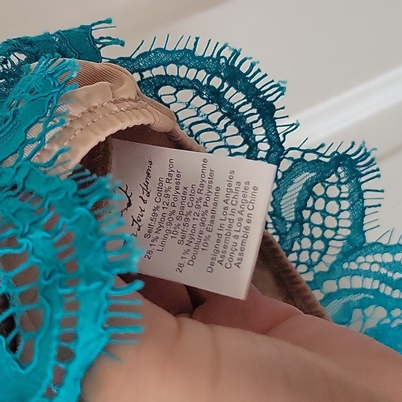 For Love & Lemons X Nasty Gal teal lace top in size Medium - Picture 3 of 5